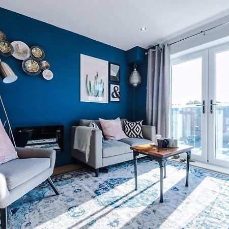 Stunning 2Bedroom 2Bathroom Apt With Parking Space شيفيلد المظهر الخارجي الصورة
