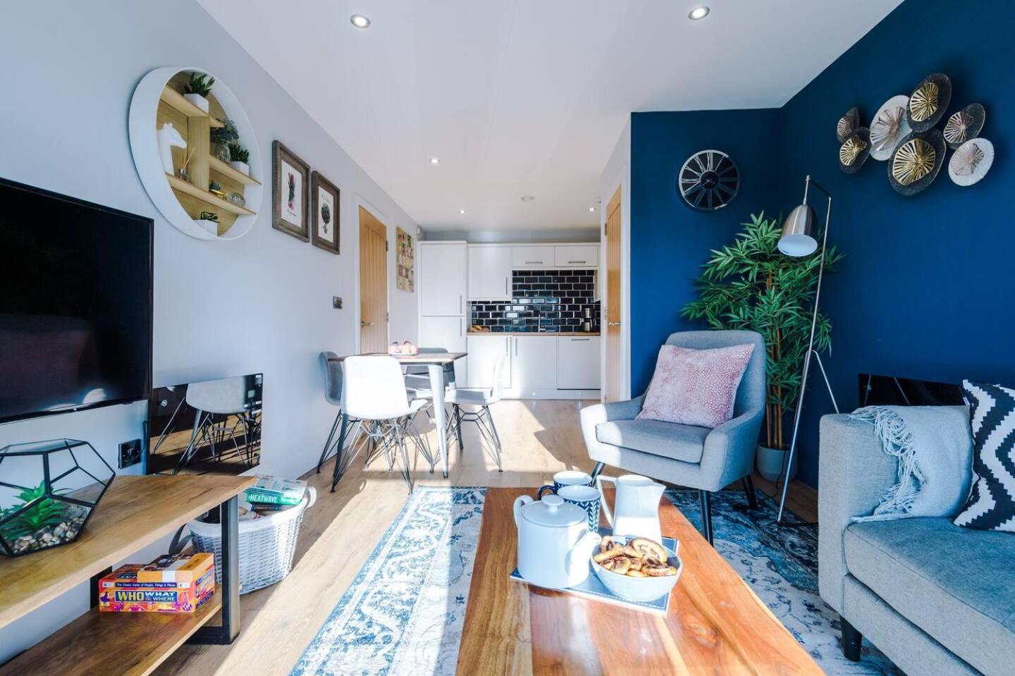 Stunning 2Bedroom 2Bathroom Apt With Parking Space شيفيلد المظهر الخارجي الصورة